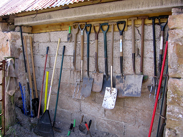 garden tools images. The Basic Gardening Tools